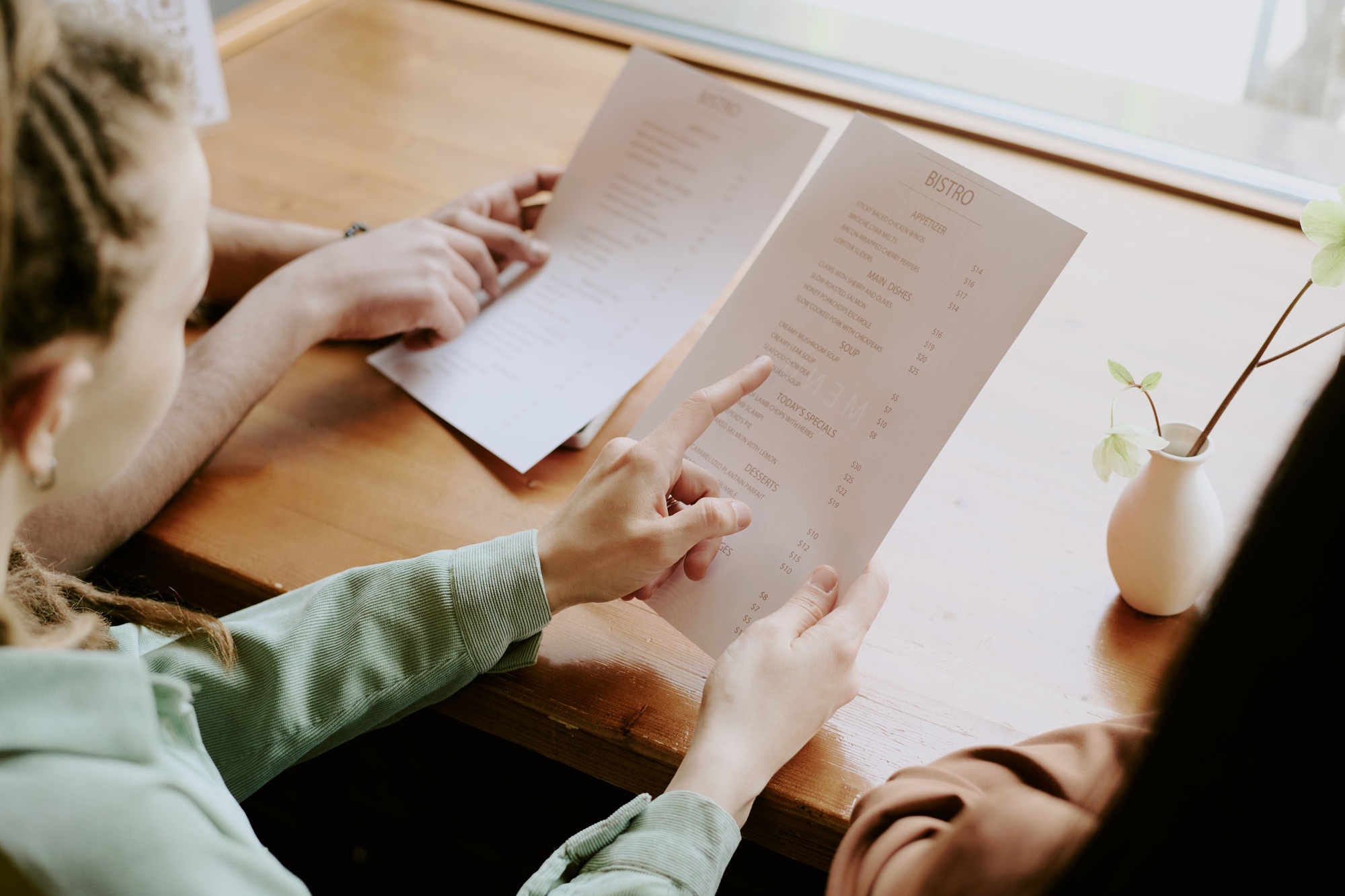 Selecting Items from Restaurant Menu by Table Window